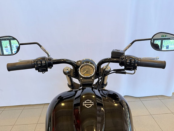 Harley-Davidson Softail Blackline FXS #Vance & Hines System# 8 of 10