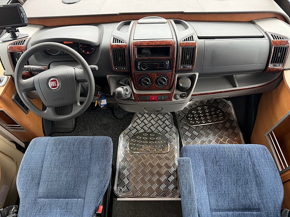 Eura Mobil Integra 740 EB Alde 17 of 17