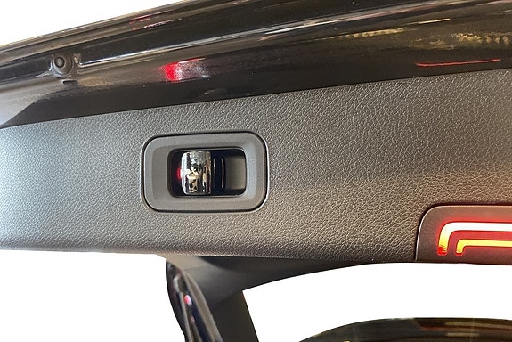 Mercedes-Benz E300 de 16 of 20