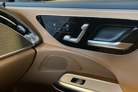 Mercedes-Benz E300 de 13 of 20