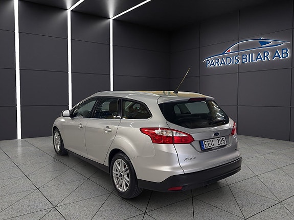 Ford Focus 3 of 27