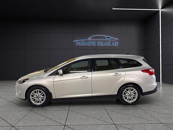 Ford Focus 2 of 27