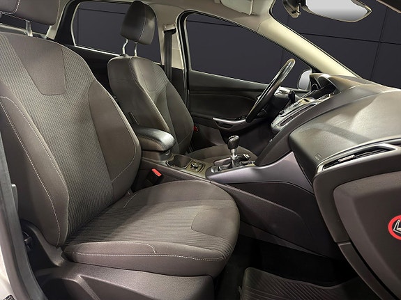 Ford Focus 17 of 27