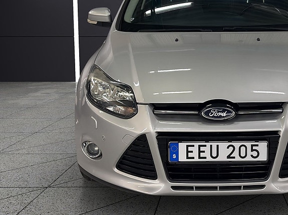 Ford Focus 10 of 27