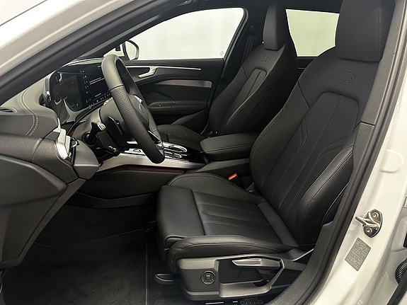 Audi A6 7 of 23