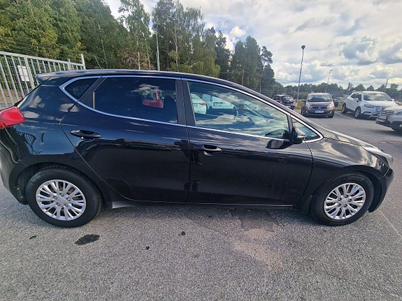 Kia Ceed 4 of 19