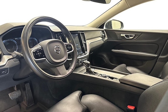 Volvo V60 Cross Country 8 of 27