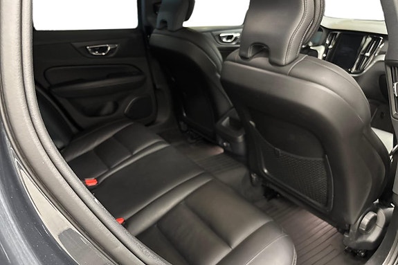 Volvo V60 Cross Country 14 of 27