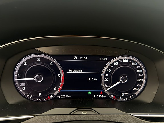 Volkswagen Passat Alltrack 20 of 30