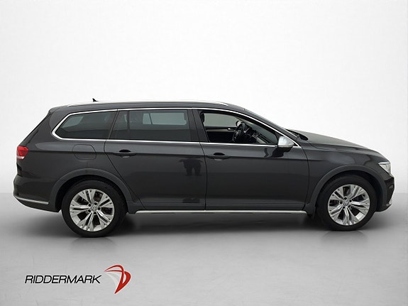 Volkswagen Passat Alltrack 9 of 30