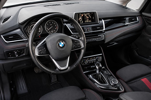 BMW 218d 3 of 3