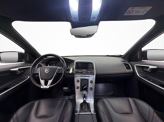 Volvo XC60 19 of 30