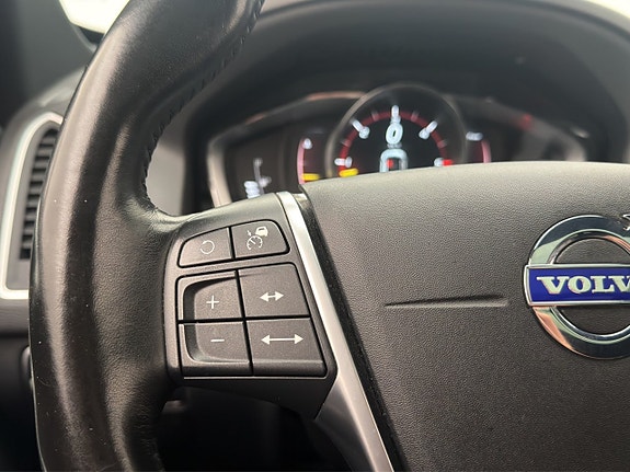 Volvo XC60 29 of 30