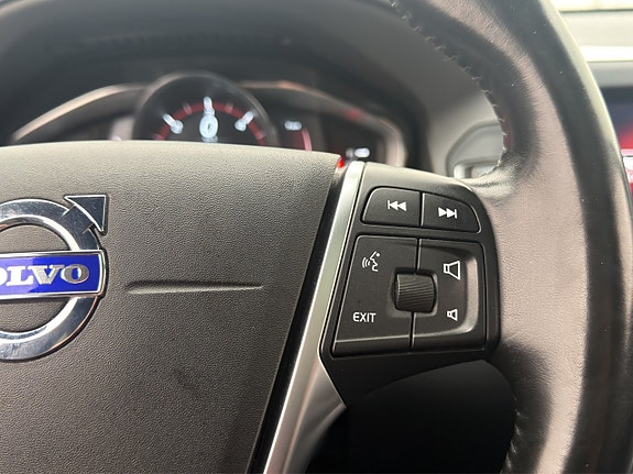 Volvo XC60 30 of 30