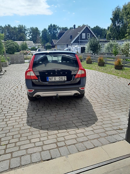 Volvo XC70 6 of 8