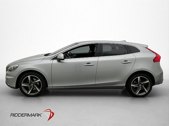 Volvo V40 4 of 26