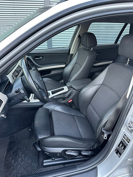 BMW 320d 3 of 3