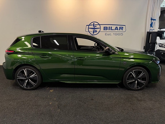 Peugeot 308 2 of 22