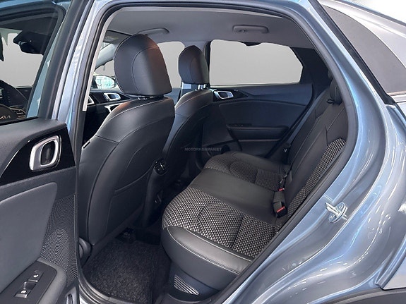 Kia XCeed 8 of 14