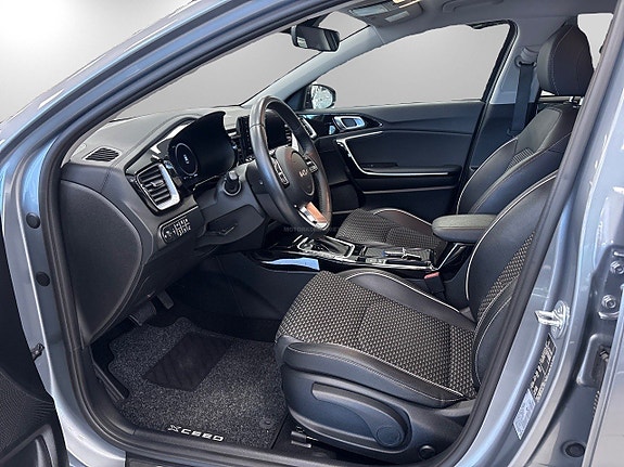 Kia XCeed 7 of 14