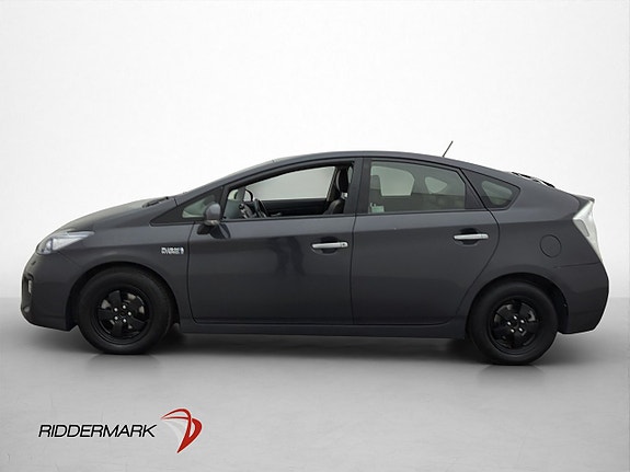 Toyota Prius Plug-in Hybrid 4 of 30