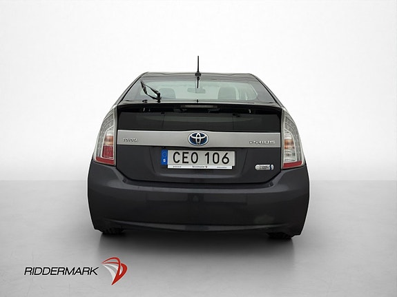 Toyota Prius Plug-in Hybrid 6 of 30