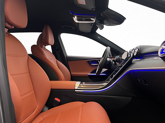 Mercedes-Benz C300 10 of 30