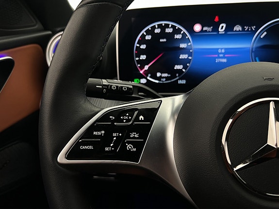 Mercedes-Benz C300 20 of 30