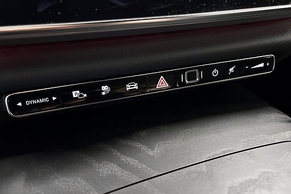Mercedes-Benz E300 de 14 of 19