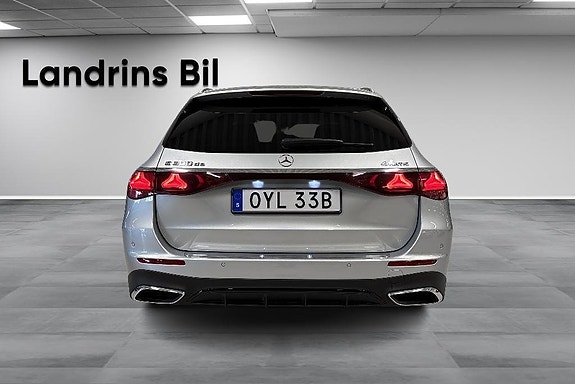 Mercedes-Benz E300 de 5 of 19