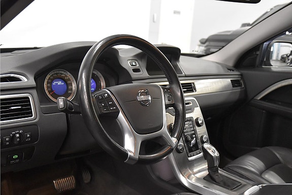 Volvo XC70 9 of 24