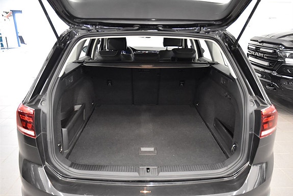 Volkswagen Passat Alltrack 22 of 22