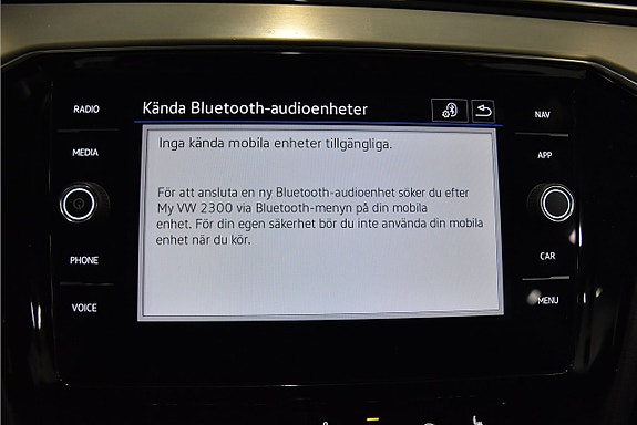 Volkswagen Passat Alltrack 20 of 22