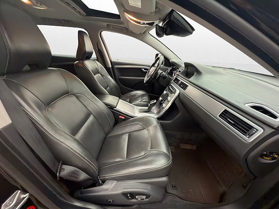 Volvo XC70 15 of 30