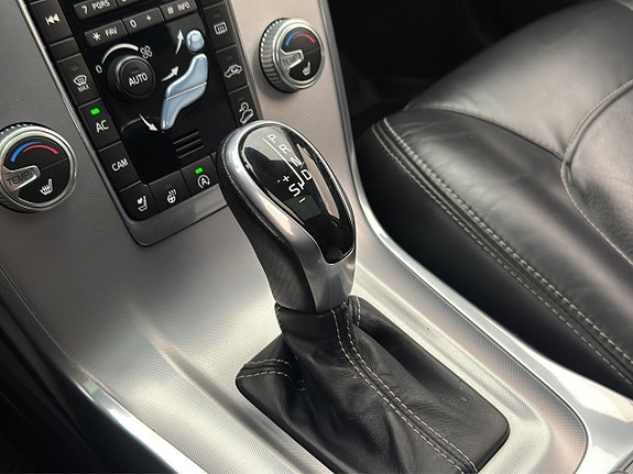 Volvo XC70 30 of 30