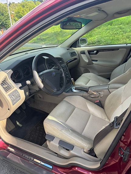 Volvo S60 3 of 5