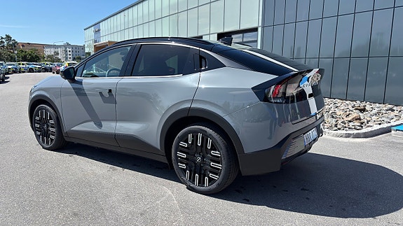 Nissan Leaf 4 of 15