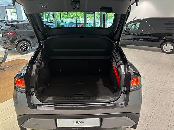 Nissan Leaf 13 of 15