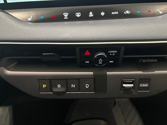 Nissan Leaf 11 of 15