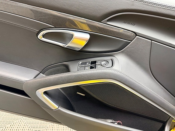 Porsche 718 Boxster 7 of 14