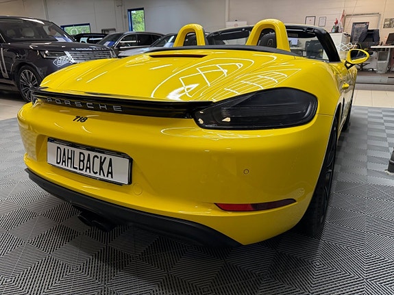 Porsche 718 Boxster 6 of 14
