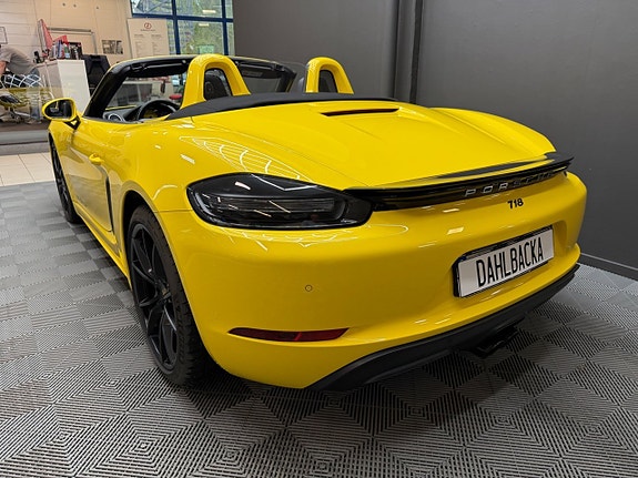 Porsche 718 Boxster 5 of 14