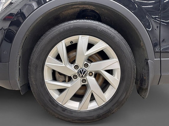 Volkswagen Tiguan 6 of 21