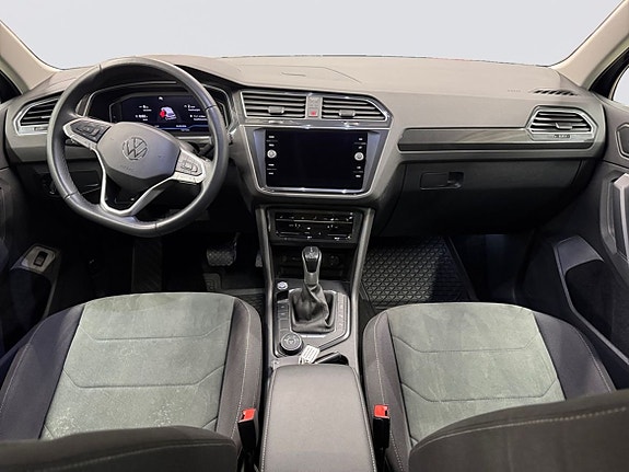 Volkswagen Tiguan 8 of 21