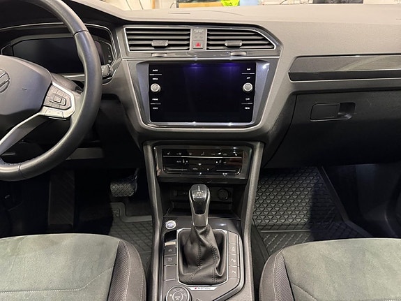 Volkswagen Tiguan 15 of 21