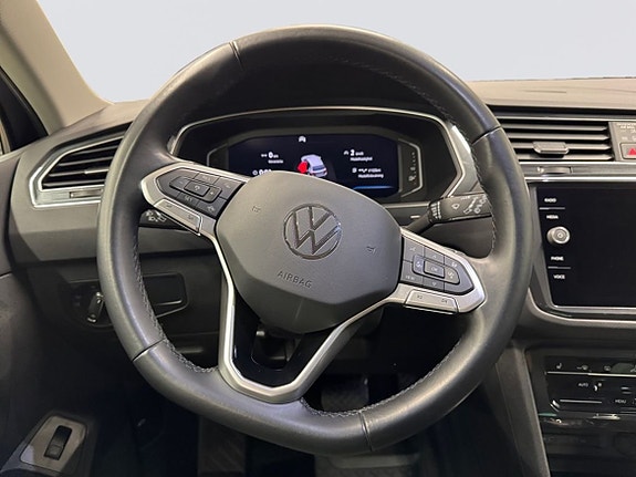 Volkswagen Tiguan 9 of 21