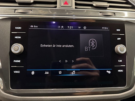 Volkswagen Tiguan 21 of 21