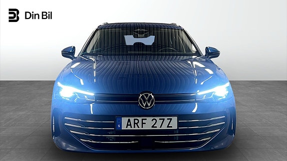 Volkswagen Passat 4 of 24