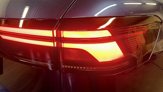 Volkswagen Passat 15 of 24