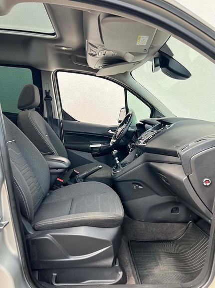 Ford Connect Tourneo 17 of 24